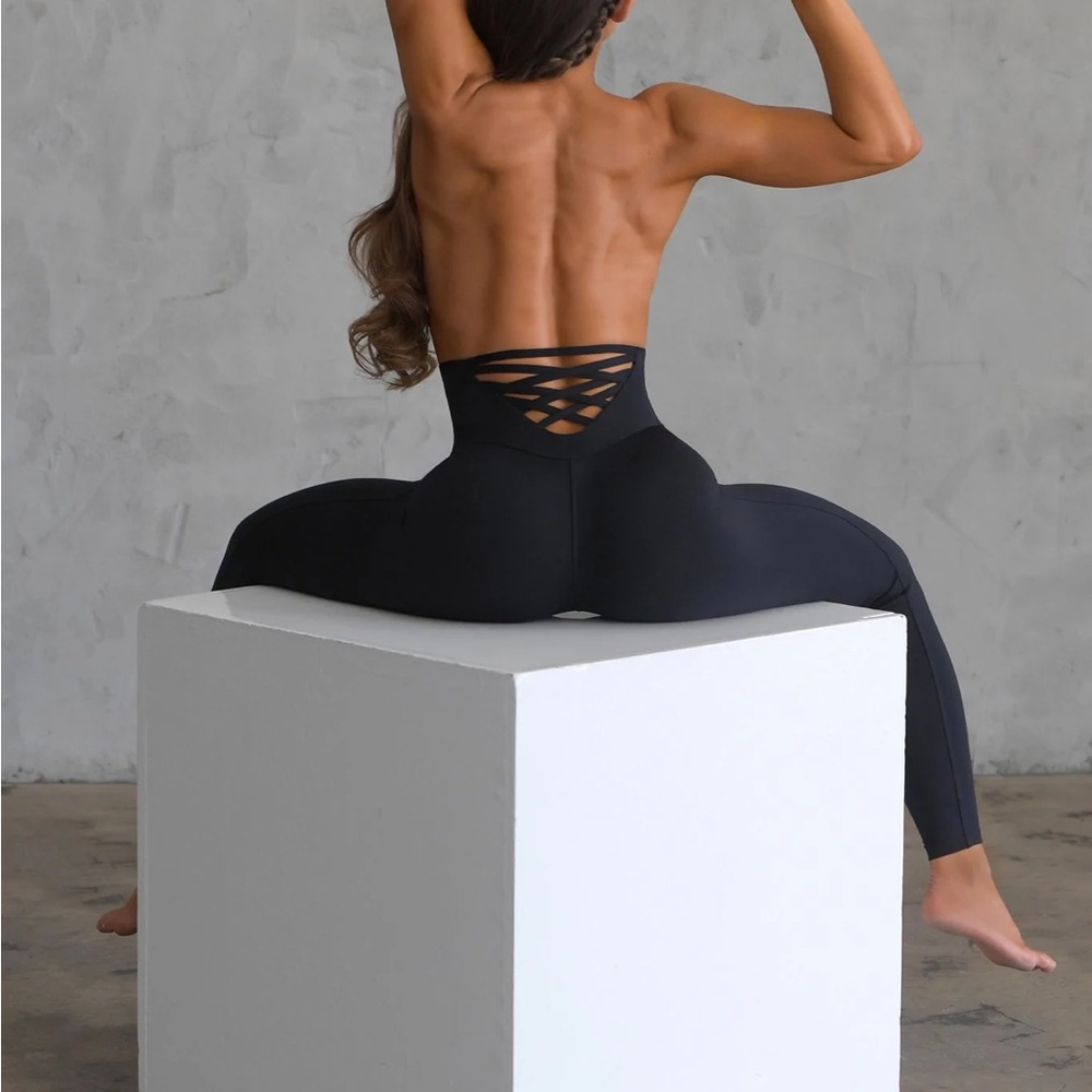 Bombshell sportswear leggings